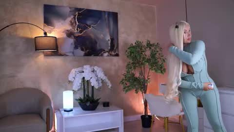 Eva online show from March 28, 2026, 9:03 pm