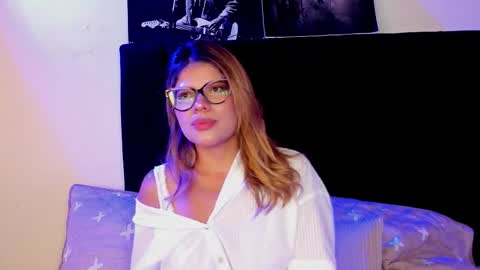 Eve collen online show from November 15, 2025, 1:40 pm