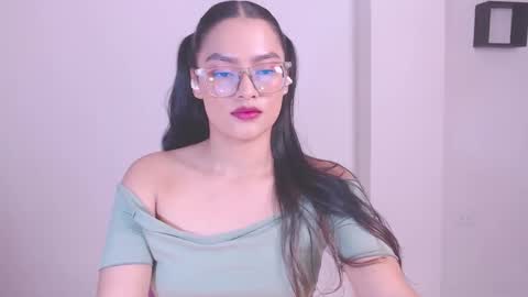 Eve Rox18 online show from December 4, 2025, 8:01 am