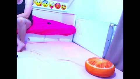 EVEANDMAX online show from March 23, 2026, 8:02 pm