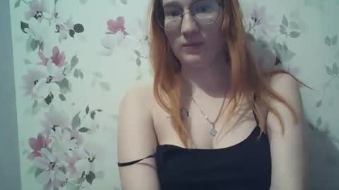 Snapshot of eveliina_shy chatting on March 5, 2026, 4:03 pm Evelina online show from March 5, 2026, 4:03 pm