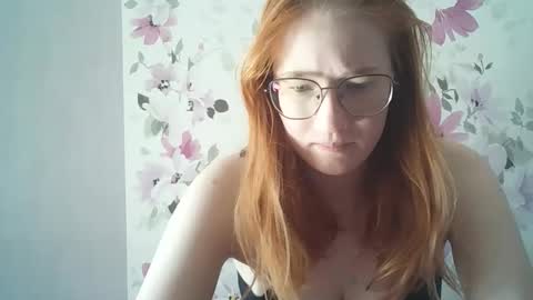 Snapshot of eveliina_shy chatting on March 11, 2026, 11:05 am Evelina online show from March 11, 2026, 11:05 am