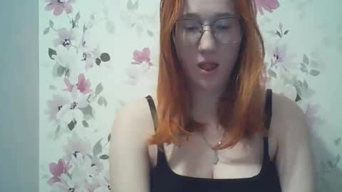 Snapshot of eveliina_shy chatting on March 24, 2026, 4:45 pm Evelina online show from March 24, 2026, 4:45 pm