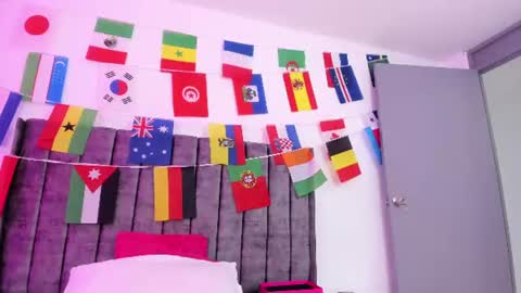 evelin__thompsson online show from June 20, 2026, 3:20 am