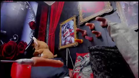 Evelin Hellsing online show from June 12, 2026, 9:46 pm