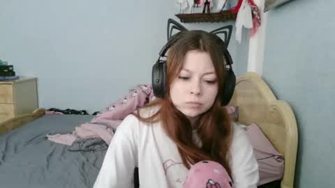 Snapshot of evelinamercer chatting on July 6, 2026, 8:55 am Alice 3 online show from July 6, 2026, 8:55 am