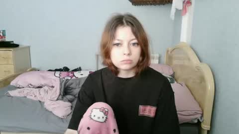 Snapshot of evelinamercer chatting on July 14, 2026, 9:36 am Alice 3 online show from July 14, 2026, 9:36 am
