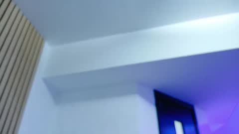 EvelinHill online show from March 22, 2026, 5:11 am