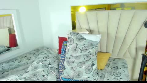 DAYANITA online show from January 25, 2025, 10:18 pm