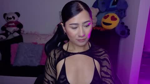 Snapshot of evelyn_ch_ chatting on October 14, 2025, 11:00 am Evelyn online show from October 14, 2025, 11:00 am