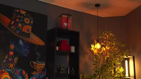 Snapshot of evelyn_evyy chatting on May 28, 2026, 6:16 pm Evelyn online show from May 28, 2026, 6:16 pm