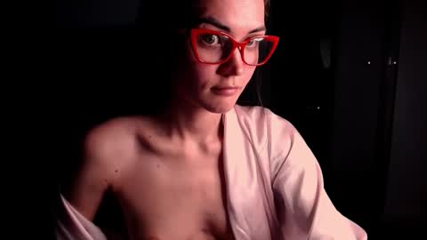 Evelyn online show from January 31, 2026, 7:11 pm