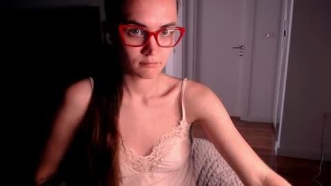 Evelyn online show from May 10, 2026, 9:58 am