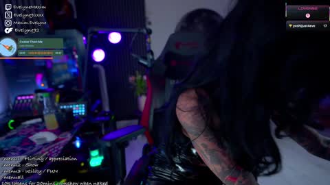 Evelyne online show from March 5, 2026, 9:22 pm