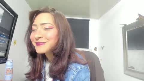 Evelyne online show from September 29, 2025, 1:11 am