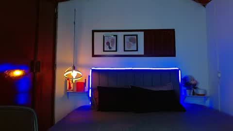 evelynn_fox_ online show from July 11, 2026, 6:54 pm