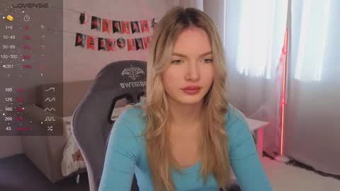 Evelyn online show from October 22, 2025, 9:31 am