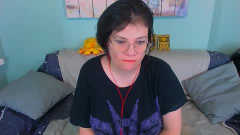 Everly online show from February 11, 2026, 4:01 pm