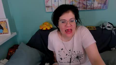 Everly online show from March 16, 2026, 10:14 pm