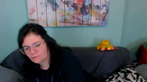 Snapshot of everly_rays chatting on April 24, 2026, 7:38 pm Everly online show from April 24, 2026, 7:38 pm