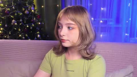 Snapshot of eves_eyes chatting on January 16, 2026, 11:03 am Forget me not eve on CB online show from January 16, 2026, 11:03 am
