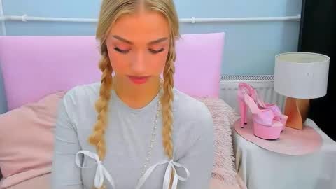 Eve online show from October 14, 2025, 3:35 pm