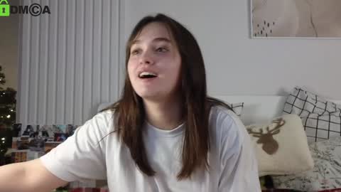 evi_woow online show from December 30, 2024, 8:04 pm