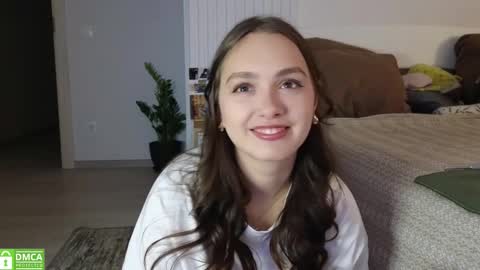 evi_woow online show from October 9, 2025, 8:18 pm