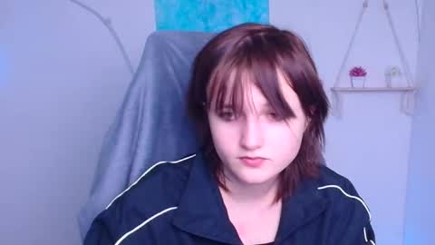 Evie online show from January 11, 2026, 12:32 pm