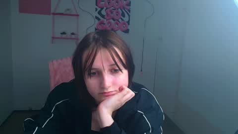 Evie online show from March 6, 2026, 10:39 pm