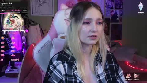 Evie online show from December 22, 2024, 4:06 am