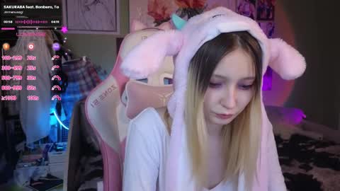 Evie online show from February 3, 2025, 8:13 pm