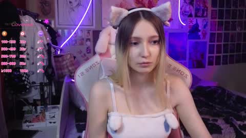 Evie online show from March 1, 2025, 11:15 pm