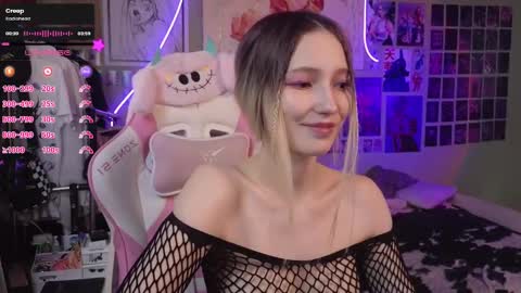 Evie online show from March 3, 2025, 10:38 am