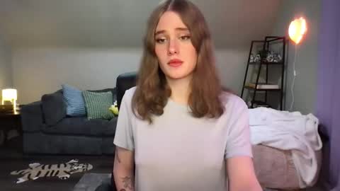 Evie3 online show from February 7, 2025, 5:41 am