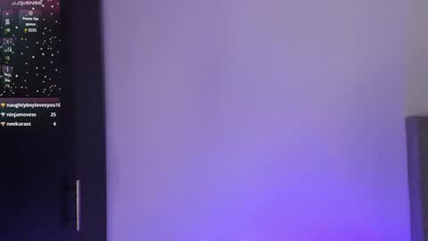 Snapshot of evieh1_ chatting on December 17, 2024, 8:32 pm Ivi Alejandra  online show from December 17, 2024, 8:32 pm
