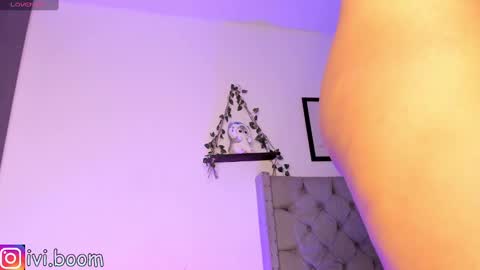 Snapshot of evieh1_ chatting on February 21, 2025, 3:01 am Ivi Alejandra  online show from February 21, 2025, 3:01 am