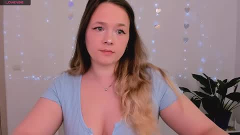 Snapshot of evilla_brill chatting on April 26, 2026, 8:34 am evilla_brill online show from April 26, 2026, 8:34 am