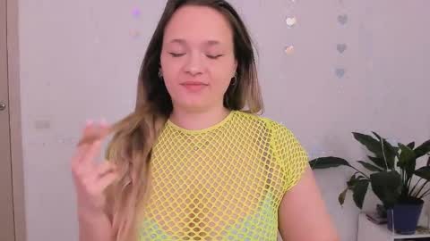 Snapshot of evilla_brill chatting on April 27, 2026, 8:45 am evilla_brill online show from April 27, 2026, 8:45 am
