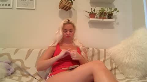 Badblondebunny online show from April 1, 2026, 11:24 pm