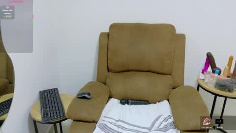 evvaa_moon online show from May 30, 2026, 12:35 pm