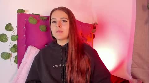 Snapshot of evy_orange1 chatting on January 19, 2025, 6:09 am EVY online show from January 19, 2025, 6:09 am