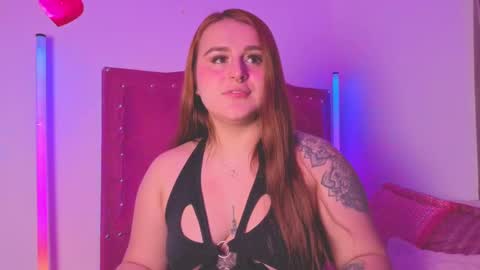 Snapshot of evy_orange1 chatting on October 15, 2025, 12:22 am EVY online show from October 15, 2025, 12:22 am