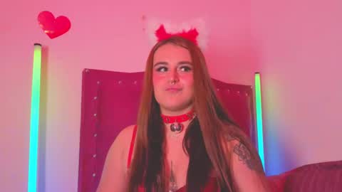 Snapshot of evy_orange1 chatting on October 16, 2025, 2:12 am EVY online show from October 16, 2025, 2:12 am