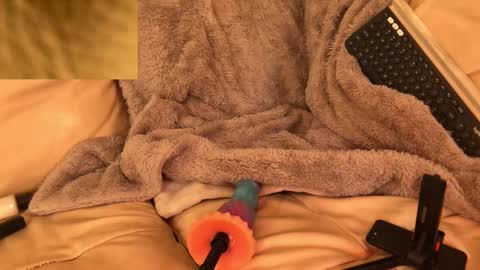 exhibitp online show from November 5, 2025, 5:35 pm