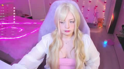 Snapshot of exhoneyangel chatting on March 10, 2025, 12:26 pm  Amy  online show from March 10, 2025, 12:26 pm