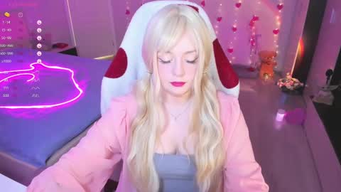 Snapshot of exhoneyangel chatting on March 12, 2025, 9:12 am  Amy  online show from March 12, 2025, 9:12 am