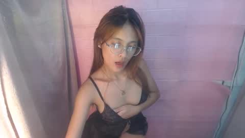 Snapshot of expenseve_kendy chatting on October 25, 2025, 10:04 pm veronica online show from October 25, 2025, 10:04 pm