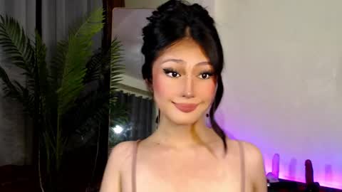 Candy  online show from December 17, 2024, 12:11 pm