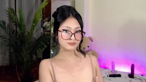 Candy  online show from January 12, 2025, 1:05 pm